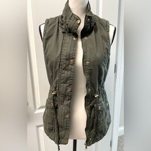 YMI Utility Vest Olive Sherpa Junior XS